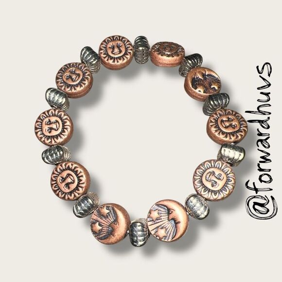 Bundle Sale 3 for $15 | Mixed Metal Bead Stretch Bracelet – Sun Face & Moon Moti - Picture 4 of 6